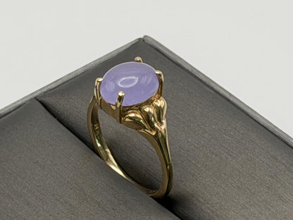 Vintage 10k Yellow Gold Lavender Jade Ring