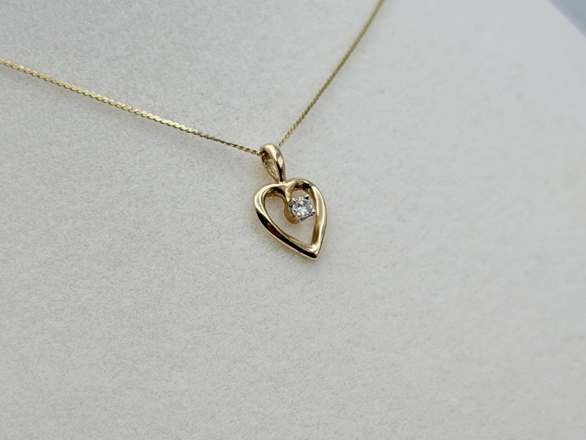 14k Yellow Gold Diamond Heart Necklace Box Chain 16"