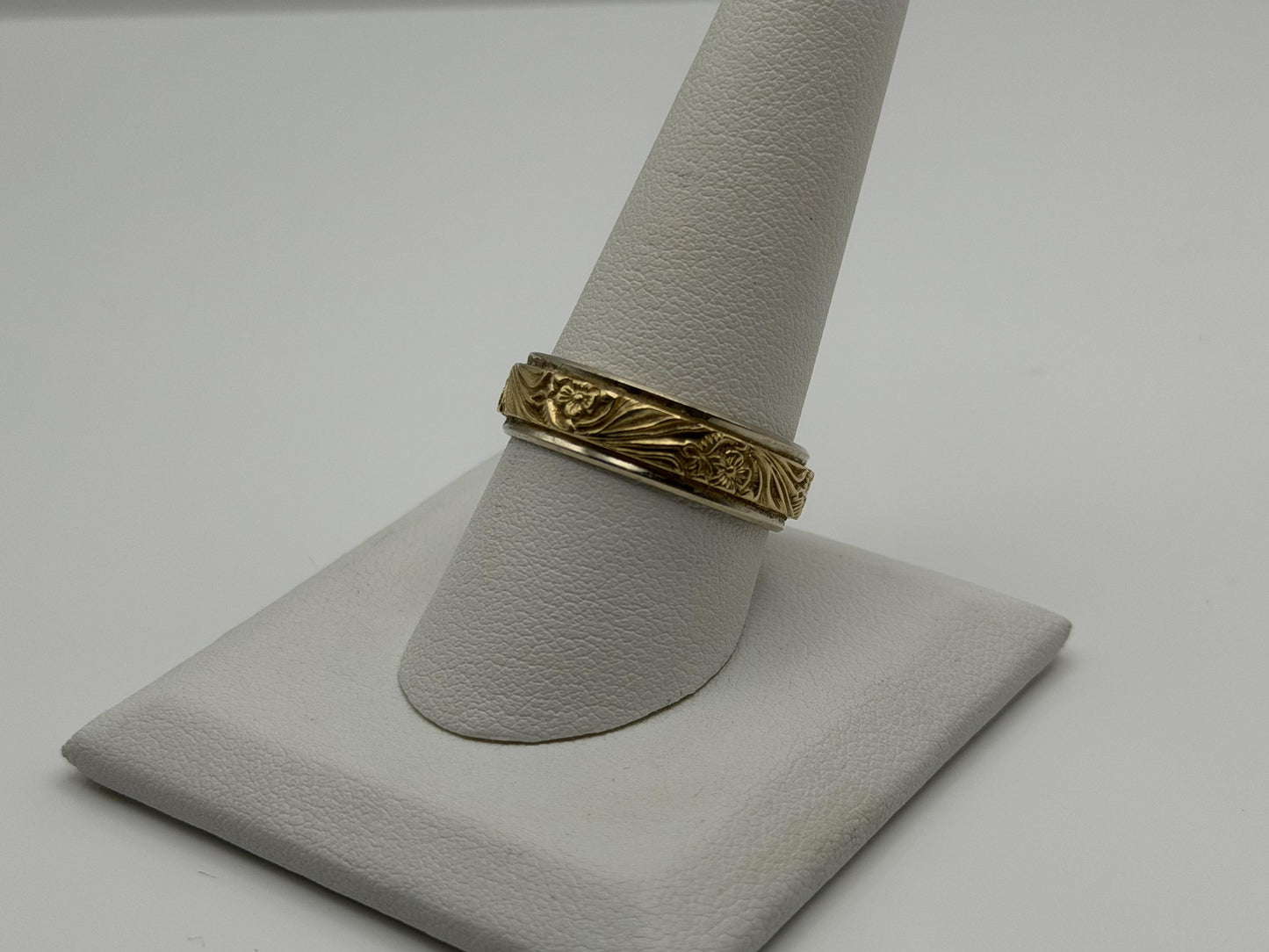 14k Solid Gold Mens Floral Wedding Ring by Frederick Goldman 7.2gr Band