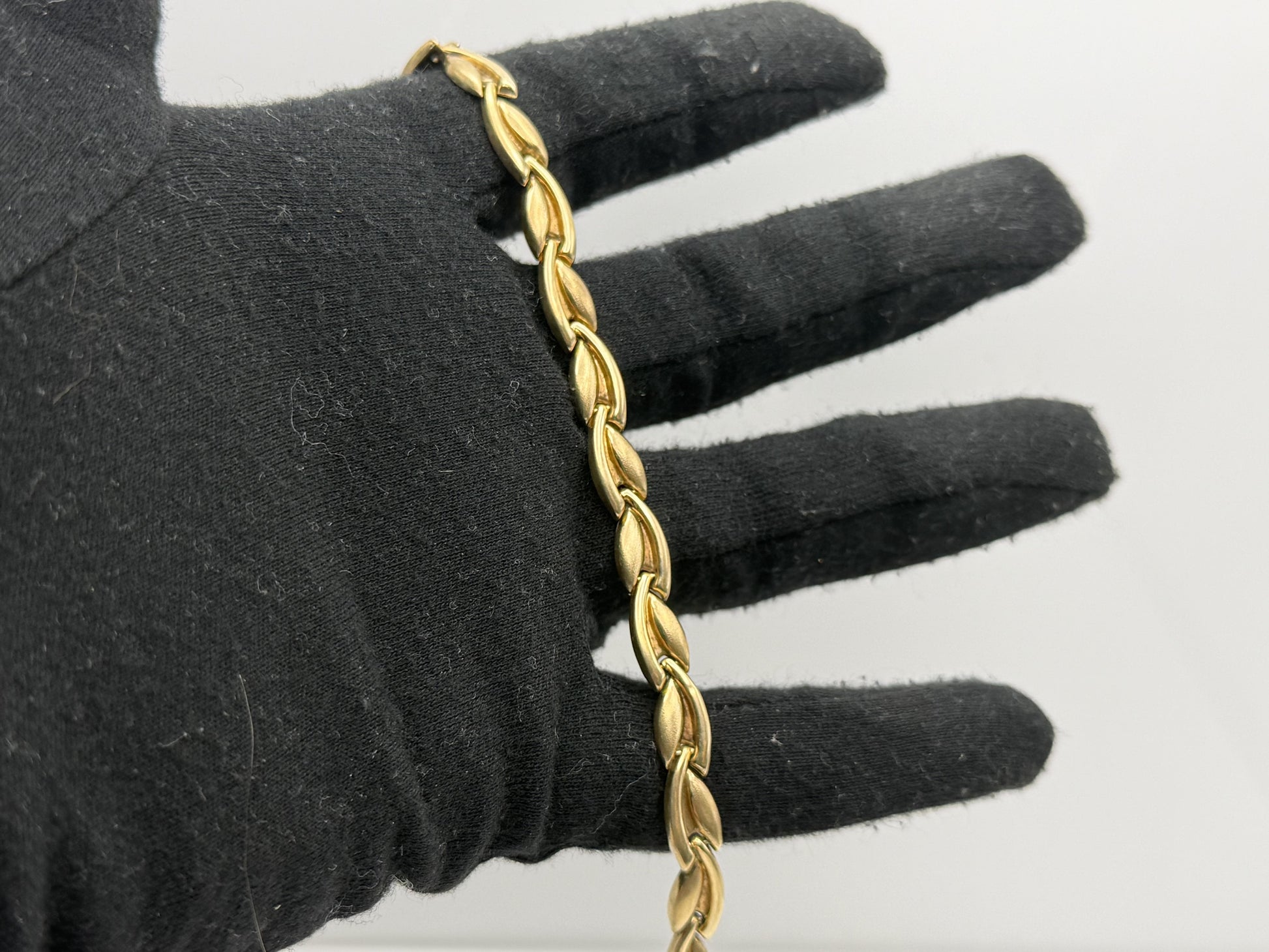 Unique 10k Yellow Gold Wheat Link Bracelet 5.5 gr Chain