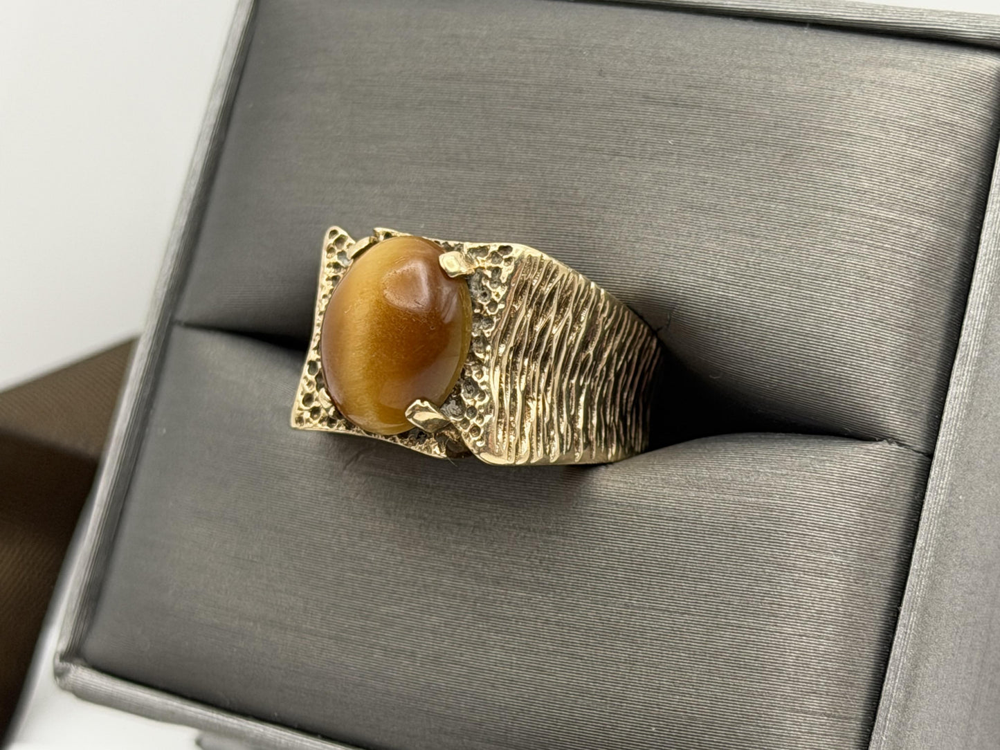 Heavy 14k Solid Gold Tiger Eye Cabochon Statement Ring 10.2gr Mens Wedding