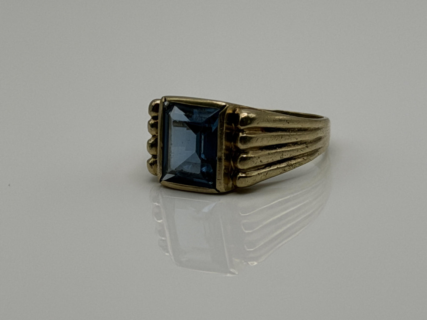 10k Yellow Gold Blue Topaz Ring. Vintage Statement Ring.