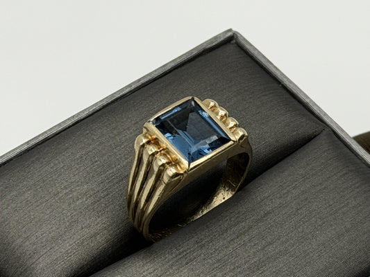 10k Yellow Gold Blue Topaz Ring. Vintage Statement Ring.