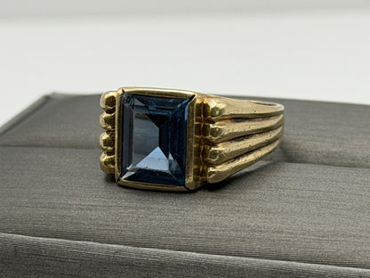 10k Yellow Gold Blue Topaz Ring. Vintage Statement Ring.