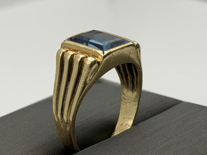 10k Yellow Gold Blue Topaz Ring. Vintage Statement Ring.