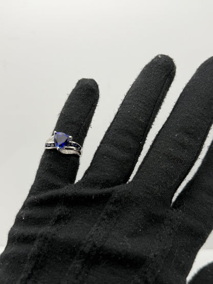 10k White Gold Vintage Diamond & Blue Sapphire Cocktail Ring