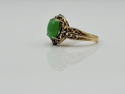 Vintage 14K Gold Jadeite & Diamond Ring Natural Green Jade Cabochon Filigree