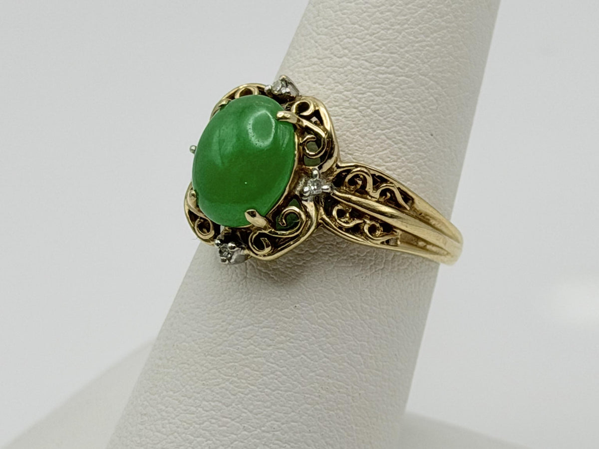 Vintage 14K Gold Jadeite & Diamond Ring Natural Green Jade Cabochon Filigree