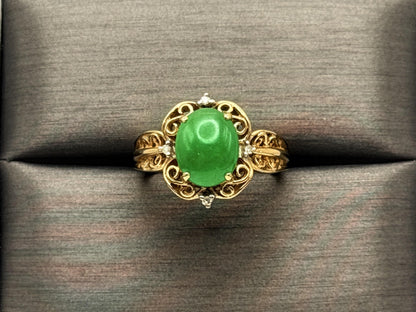 Vintage 14K Gold Jadeite & Diamond Ring Natural Green Jade Cabochon Filigree