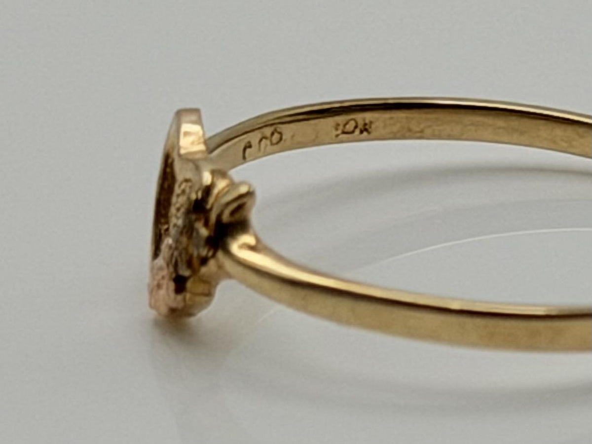 10k Vintage Black Hills Gold Heart Minimalist Ring.