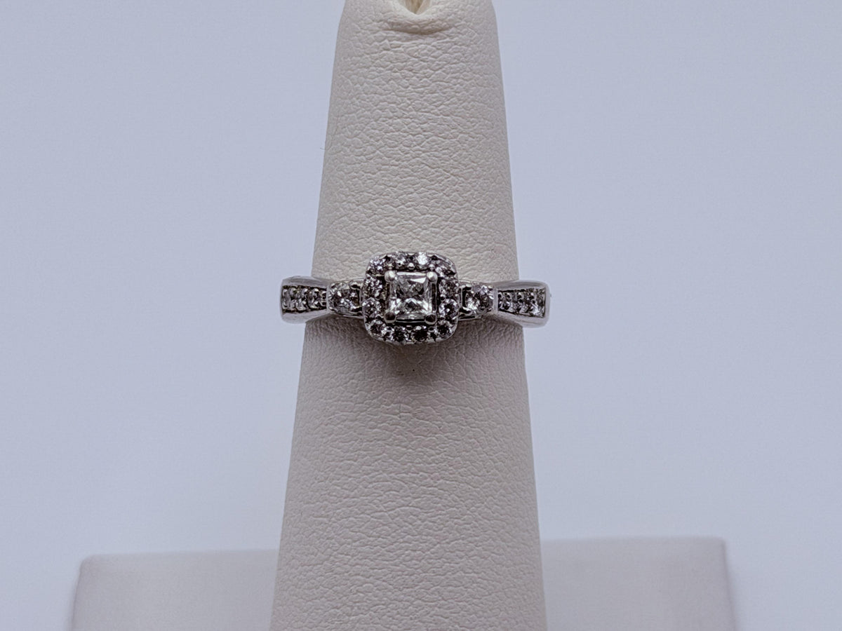 Vintage 14K White Gold Diamond Halo Engagement Ring