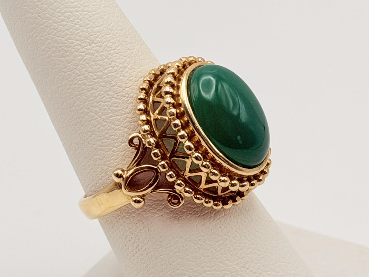 Vintage 10K Yellow Gold Green Onyx Statement Ring Ornate Beaded Design