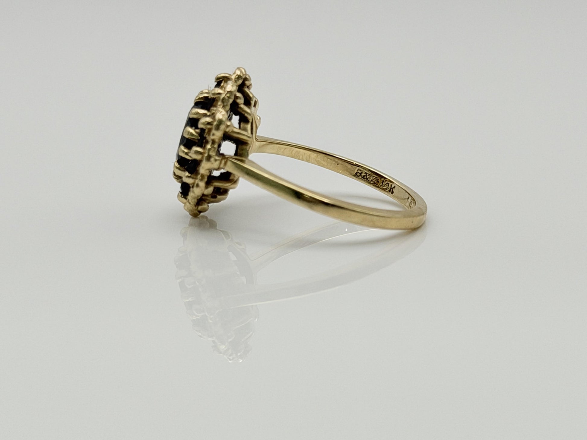 Vintage 14K Yellow Gold Garnet Cluster Ring.Oval Garnet Halo Statement Ring