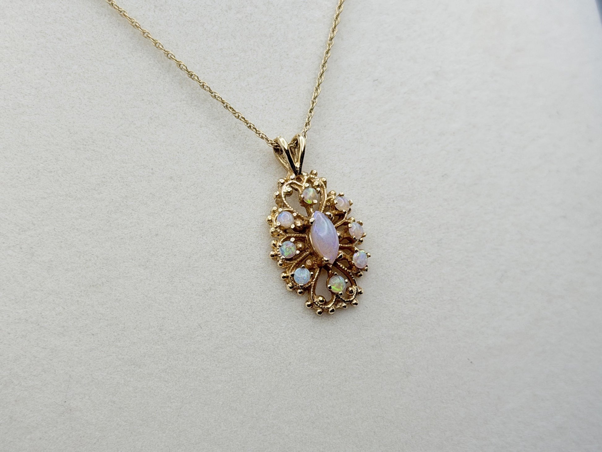 Vintage 14K Gold Opal Necklace Marquise Opal Floral Pendant 15 Inch Chain