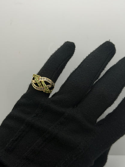 10k Yellow Gold Criss Cross Peridot and Topaz Cluster Ring