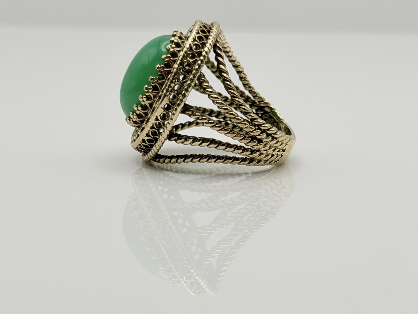 10k Yellow Gold Green Onyx Filigree Cocktail Ring. Ornate Oval Statement Ring.