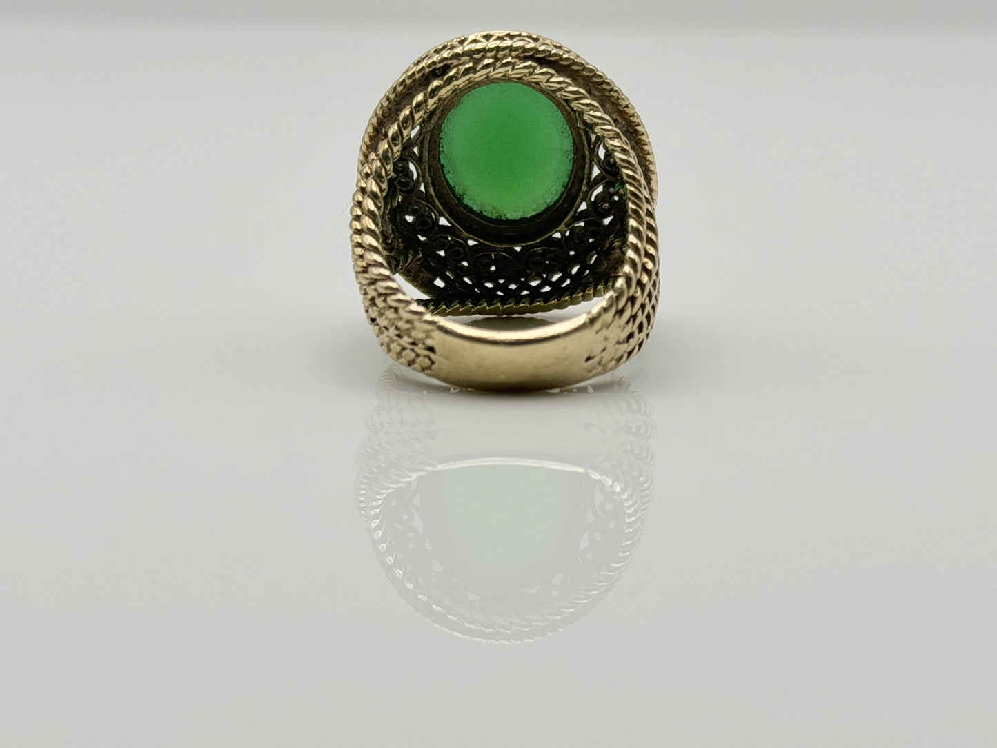 10k Yellow Gold Green Onyx Filigree Cocktail Ring. Ornate Oval Statement Ring.