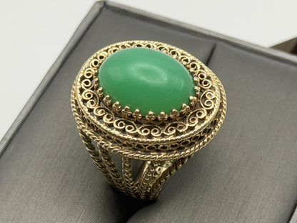 10k Yellow Gold Green Onyx Filigree Cocktail Ring. Ornate Oval Statement Ring.
