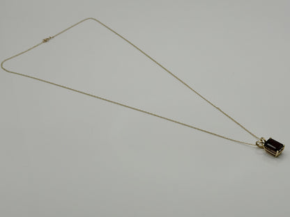 Vintage 10K Yellow Gold Garnet Pendant Necklace Emerald-Cut Garnet 18-Inch