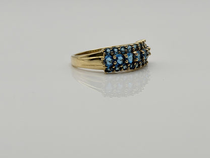 14k Vintage Yellow Gold Blue Glass Cluster Ring Cocktail Band.