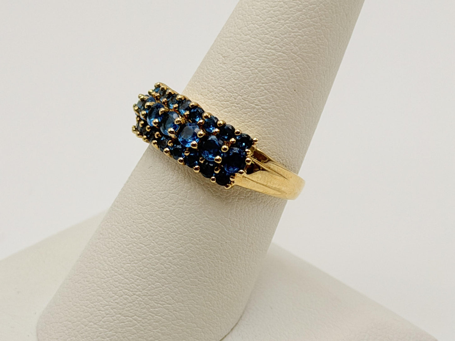 14k Vintage Yellow Gold Blue Glass Cluster Ring Cocktail Band.