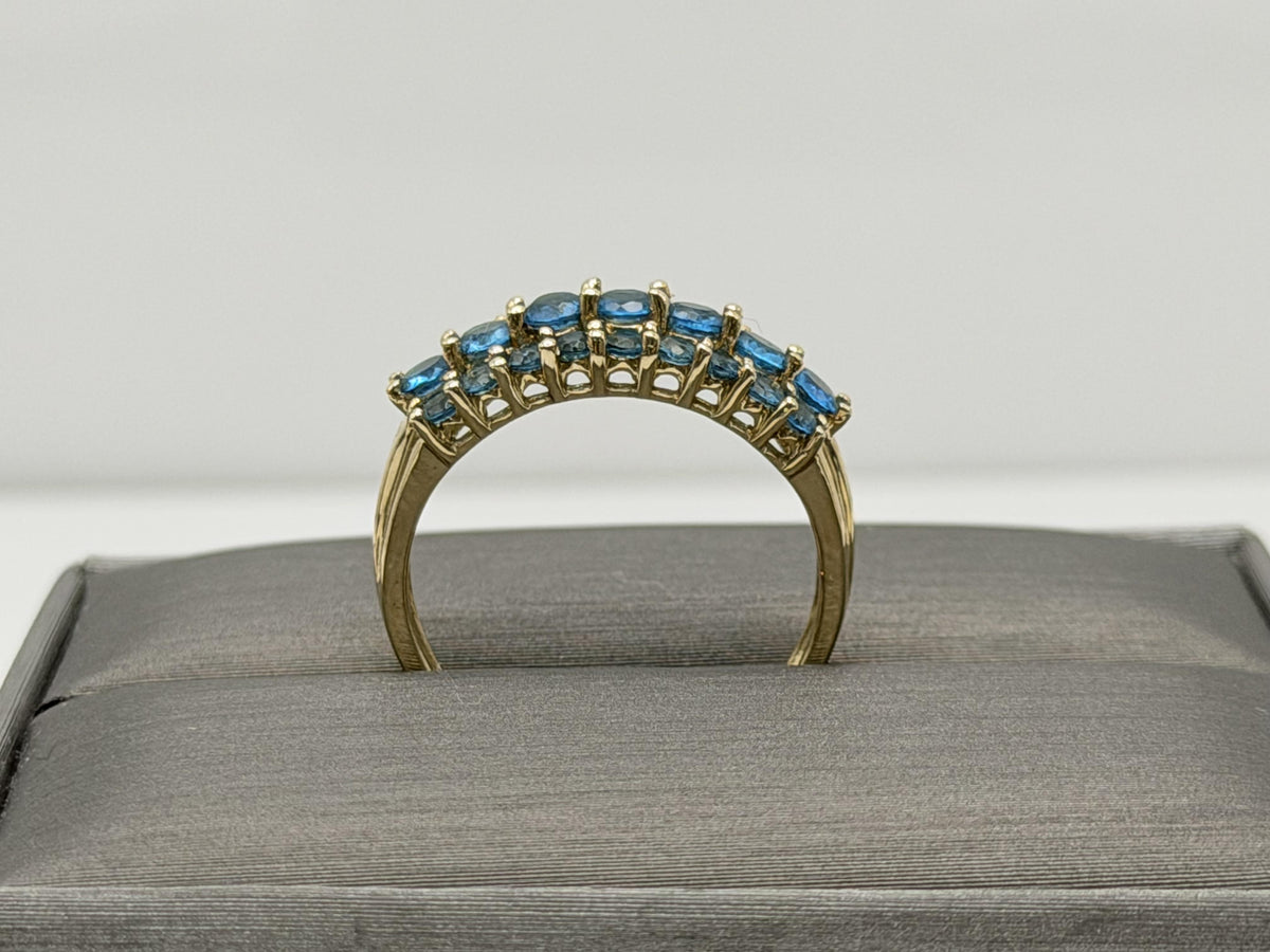 14k Vintage Yellow Gold Blue Glass Cluster Ring Cocktail Band.