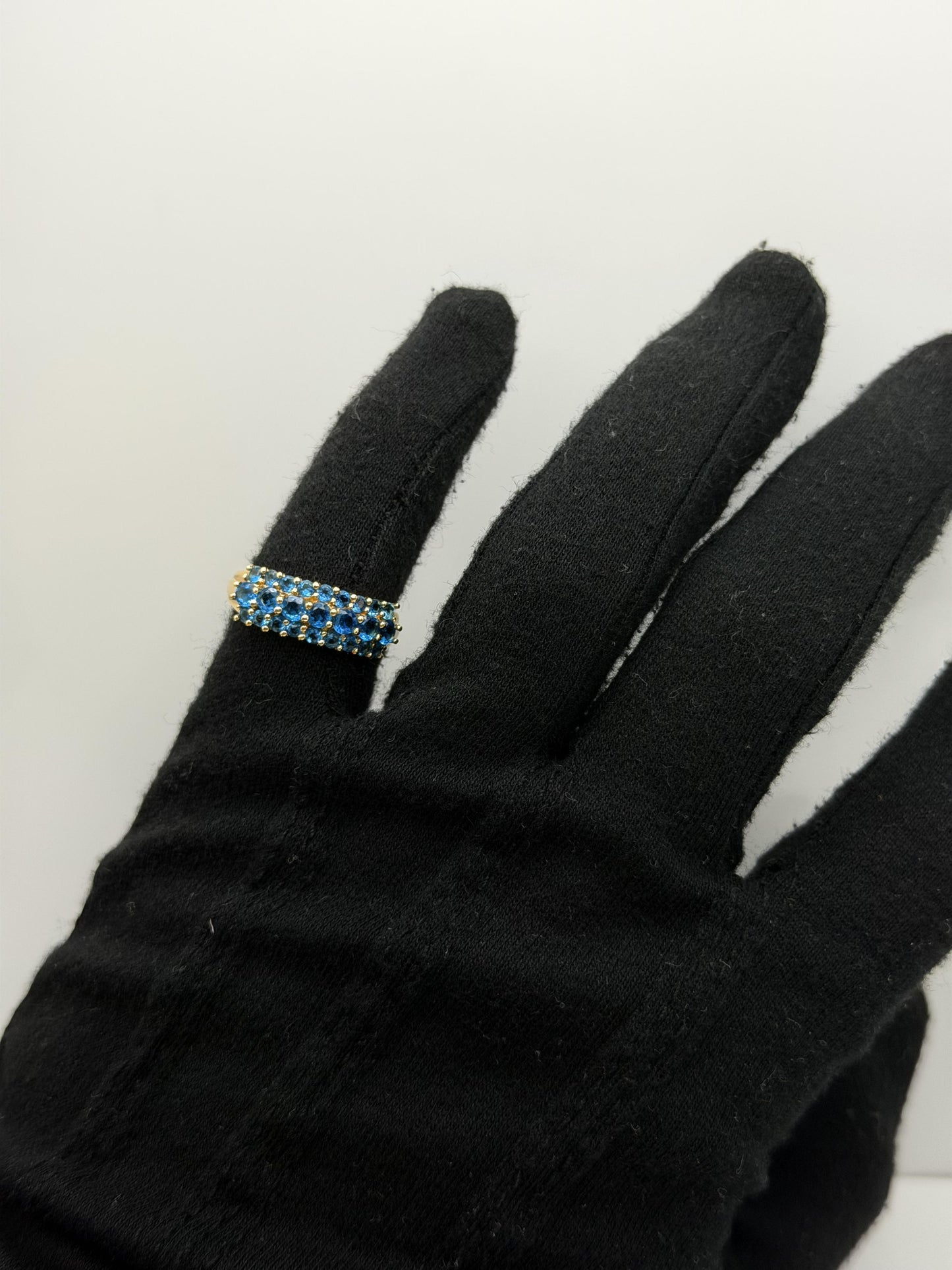 14k Vintage Yellow Gold Blue Glass Cluster Ring Cocktail Band.