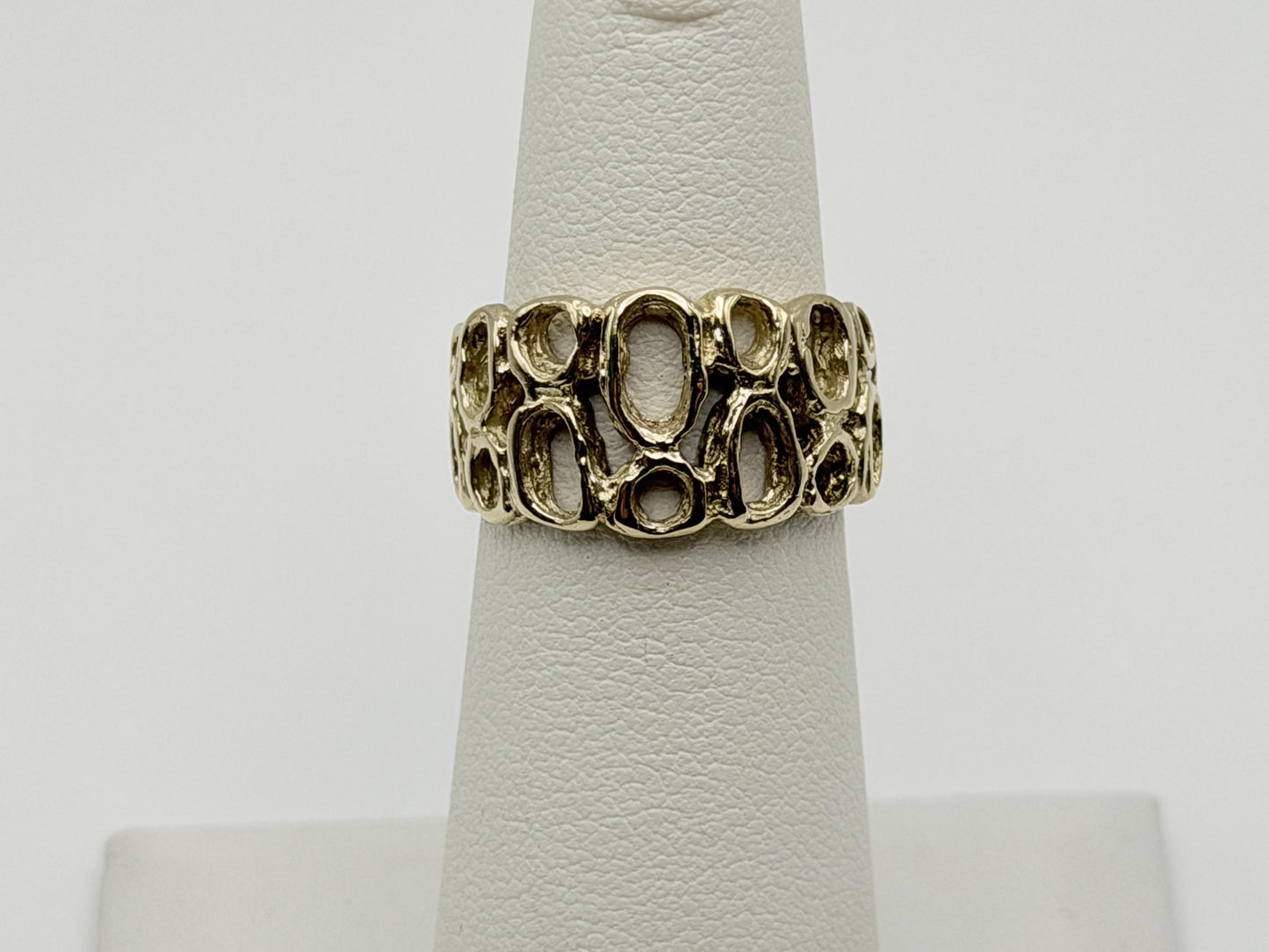 Vintage 18K Yellow Gold Openwork Ring.Wide Organic Circle Band.Statement Ring.