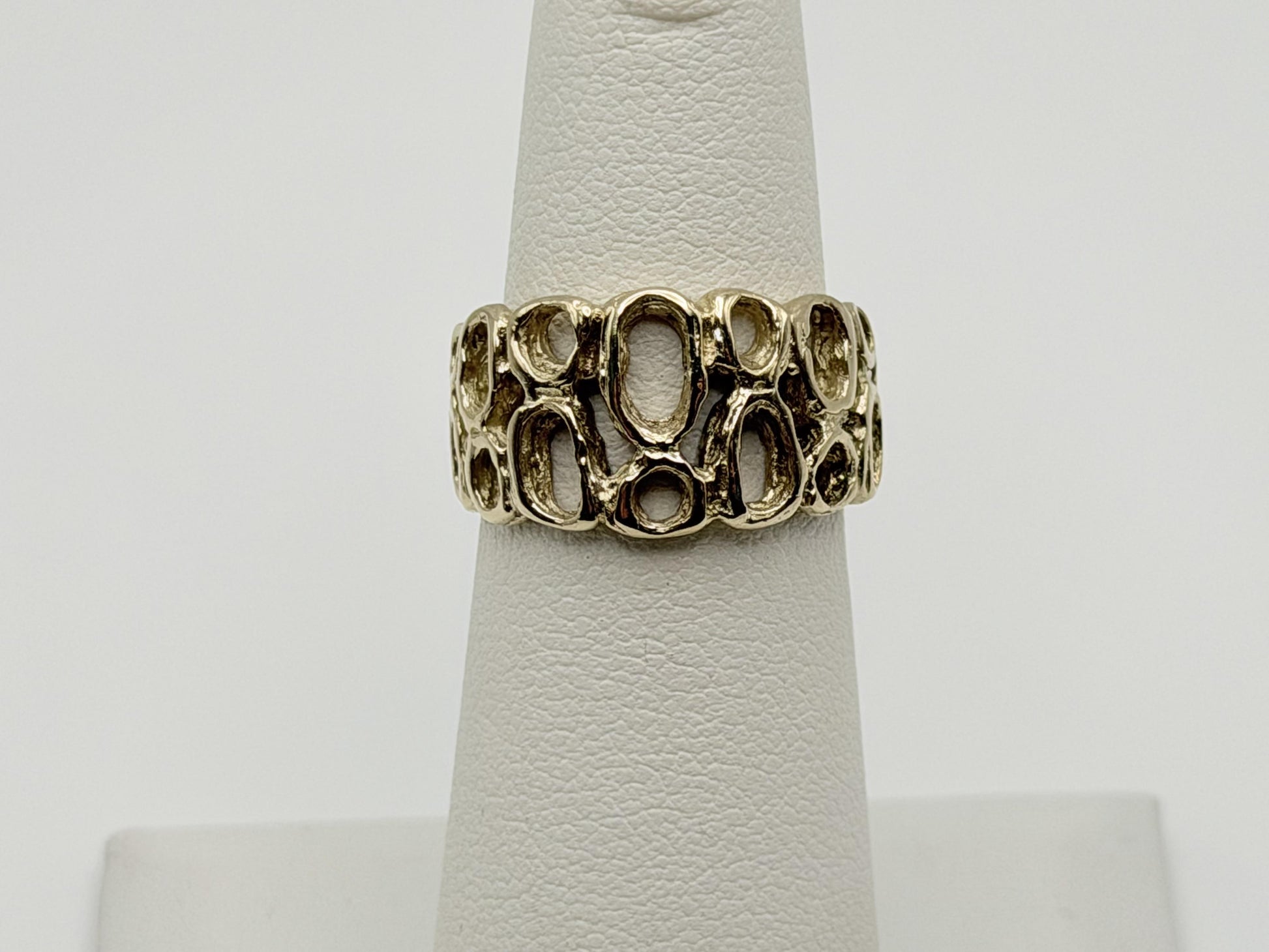 Vintage 18K Yellow Gold Openwork Ring.Wide Organic Circle Band.Statement Ring.