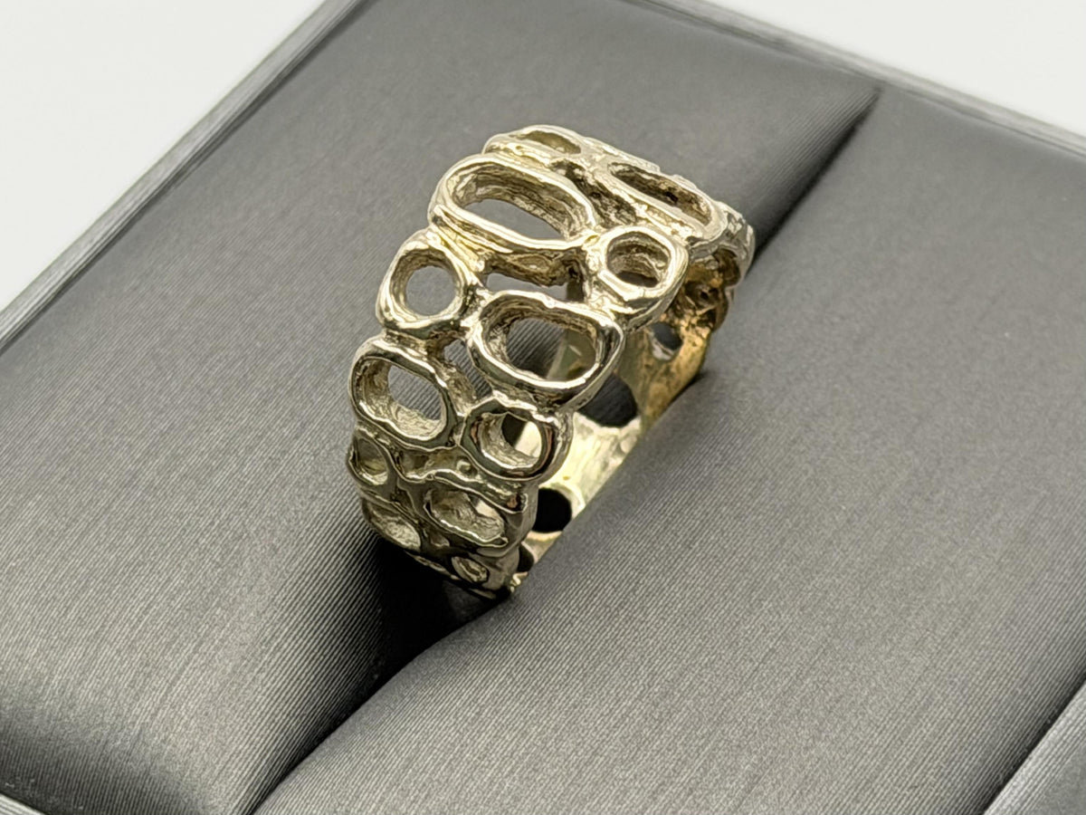 Vintage 18K Yellow Gold Openwork Ring.Wide Organic Circle Band.Statement Ring.