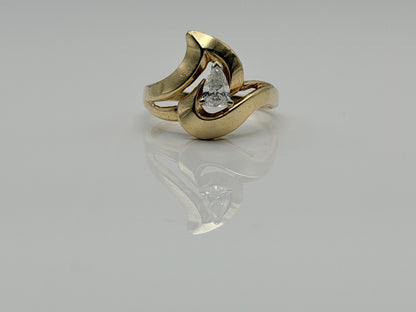 14K Yellow Gold Pear-Shaped Diamond Ring, Vintage Modernist Swirl Statement Ring