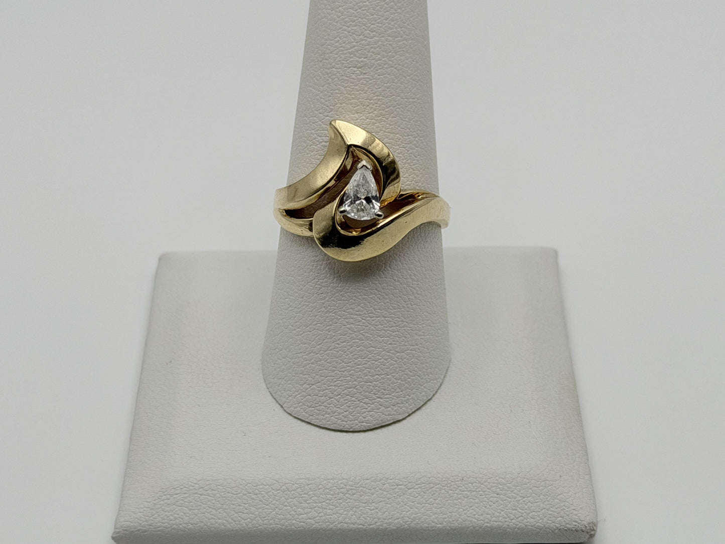 14K Yellow Gold Pear-Shaped Diamond Ring, Vintage Modernist Swirl Statement Ring