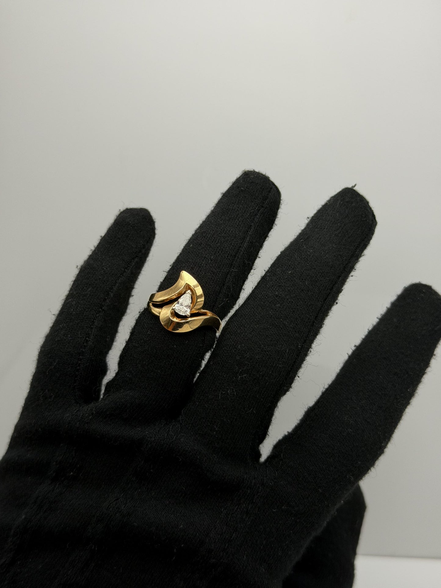 14K Yellow Gold Pear-Shaped Diamond Ring, Vintage Modernist Swirl Statement Ring
