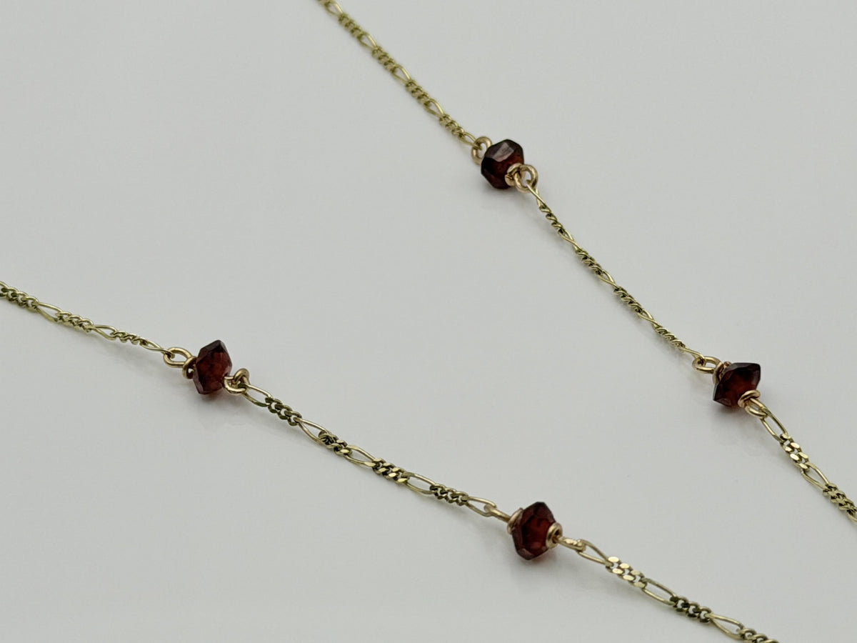 10K Yellow Gold Garnet Lariat Necklace 17 Garnet Gemstones 18 Inch