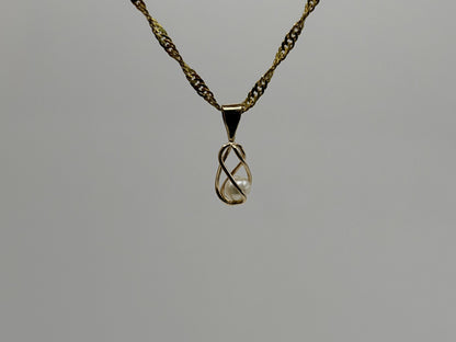 Vintage 14K Yellow Gold Pearl Pendant.Petite Pearl Drop Charm.