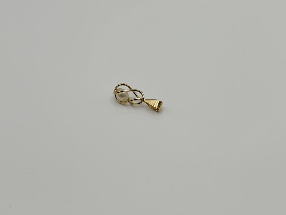 Vintage 14K Yellow Gold Pearl Pendant.Petite Pearl Drop Charm.