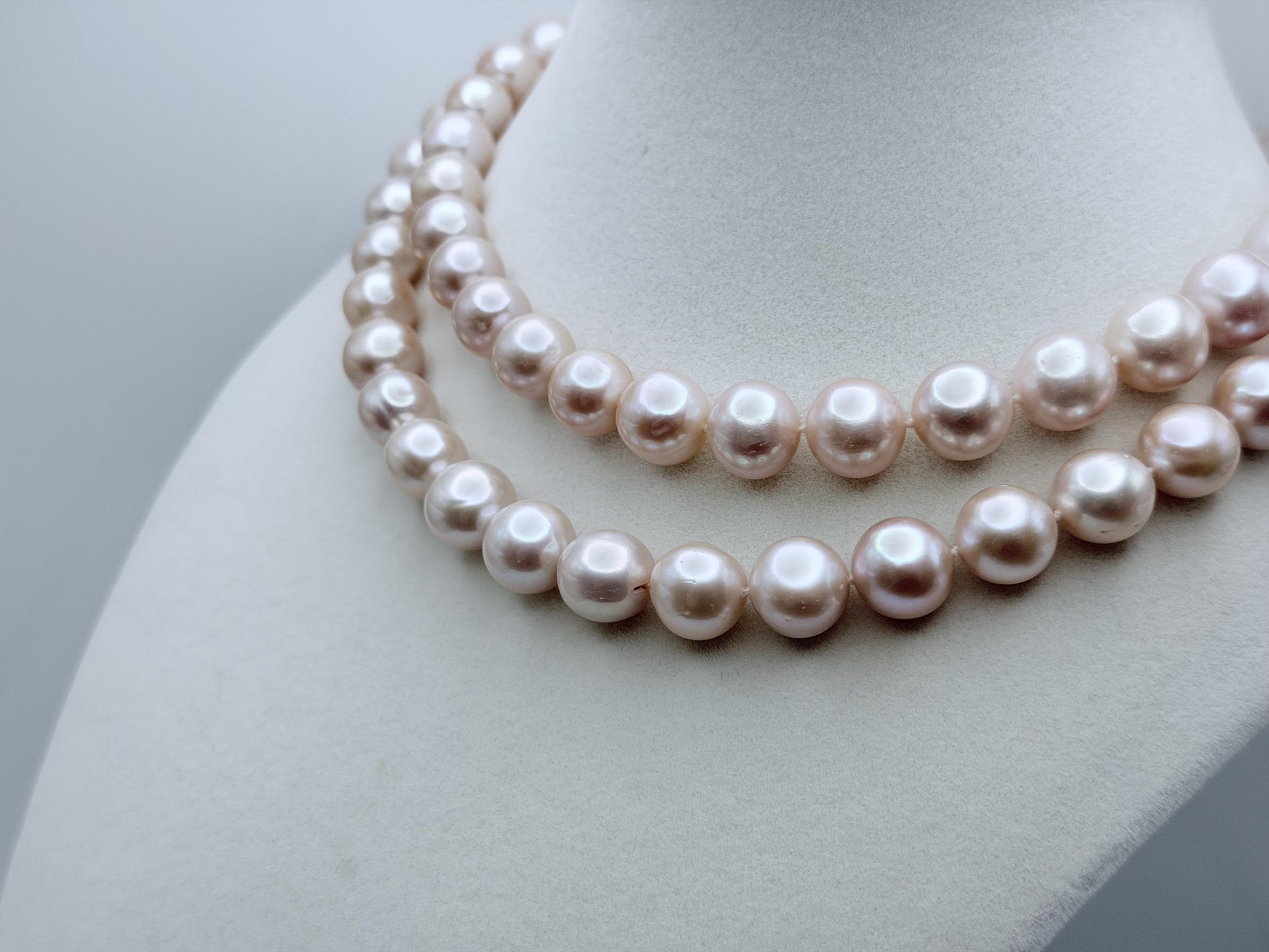 Vintage Cultured Pink Pearl 10-11mm Pearl Necklace with 14k white gold clasp 30"