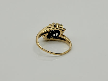 Vintage 14K Yellow Gold 27 Diamond Swirl Cluster Ring. Statement Ring.