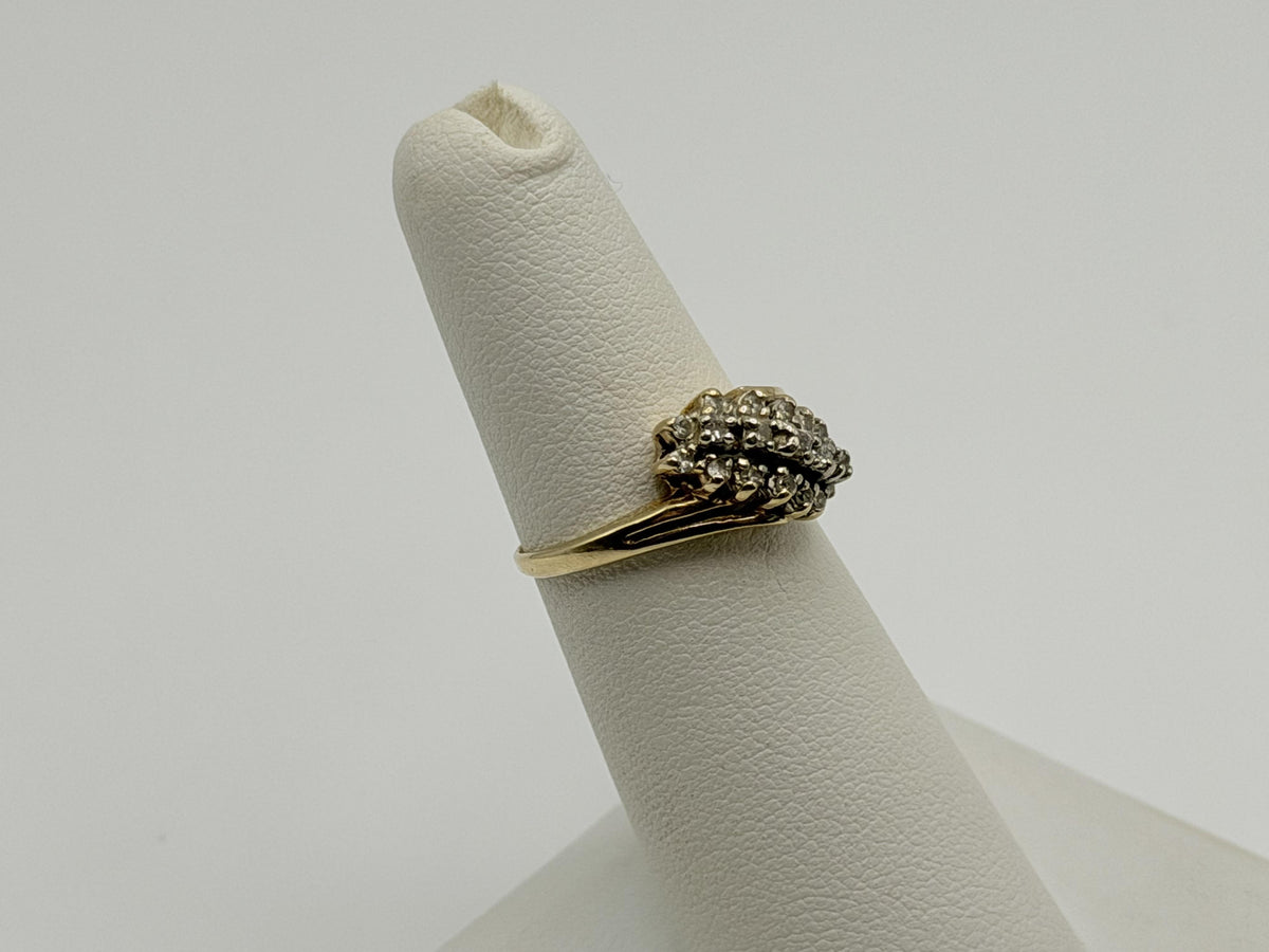 Vintage 14K Yellow Gold 27 Diamond Swirl Cluster Ring. Statement Ring.