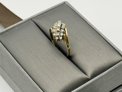 Vintage 14K Yellow Gold 27 Diamond Swirl Cluster Ring. Statement Ring.