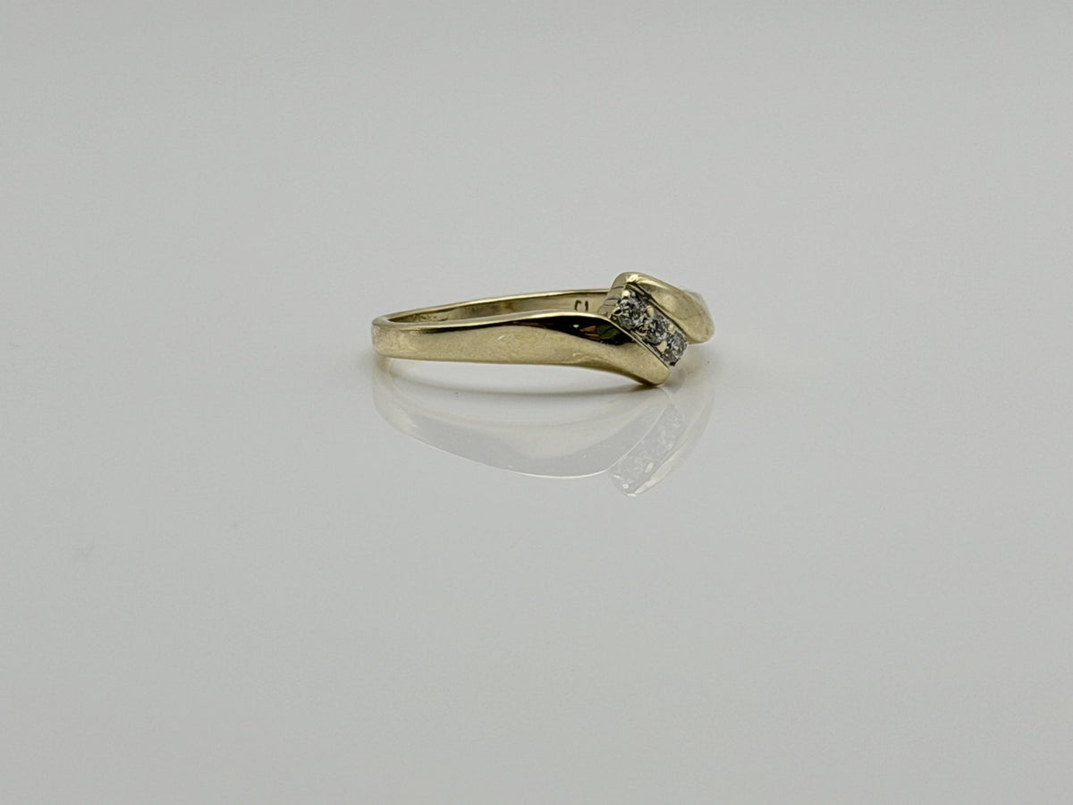 Vintage 10K Yellow Gold Three Diamond Ring.Dainty Crossover Ring.Promise Ring.