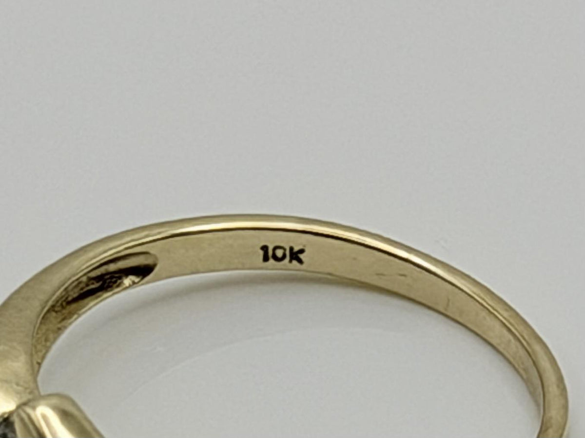 Vintage 10K Yellow Gold Three Diamond Ring.Dainty Crossover Ring.Promise Ring.