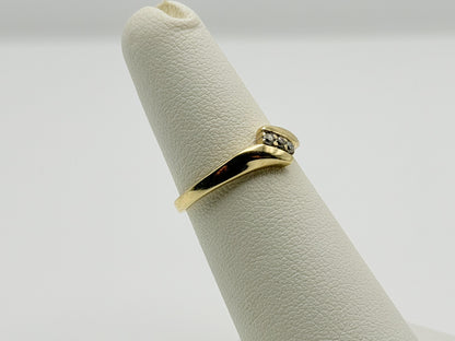 Vintage 10K Yellow Gold Three Diamond Ring.Dainty Crossover Ring.Promise Ring.