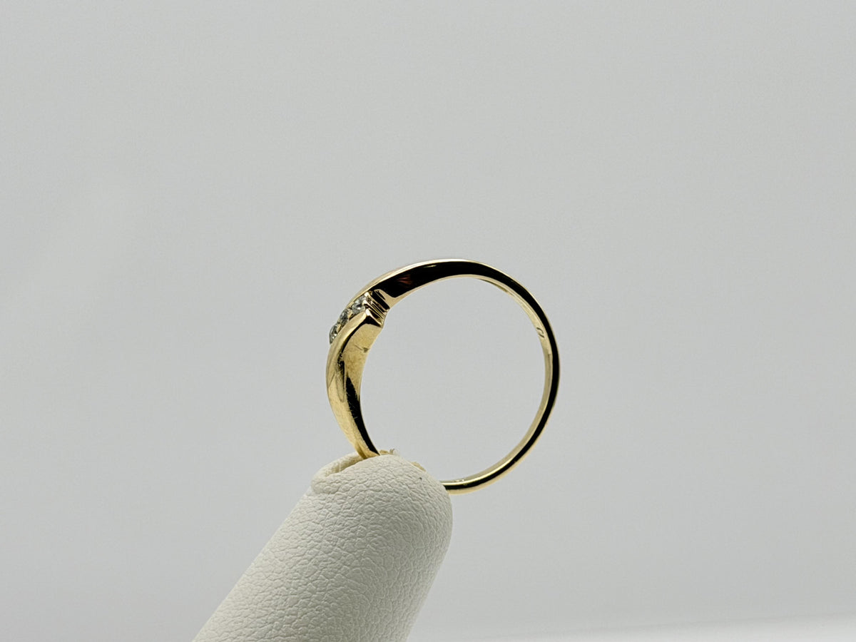 Vintage 10K Yellow Gold Three Diamond Ring.Dainty Crossover Ring.Promise Ring.