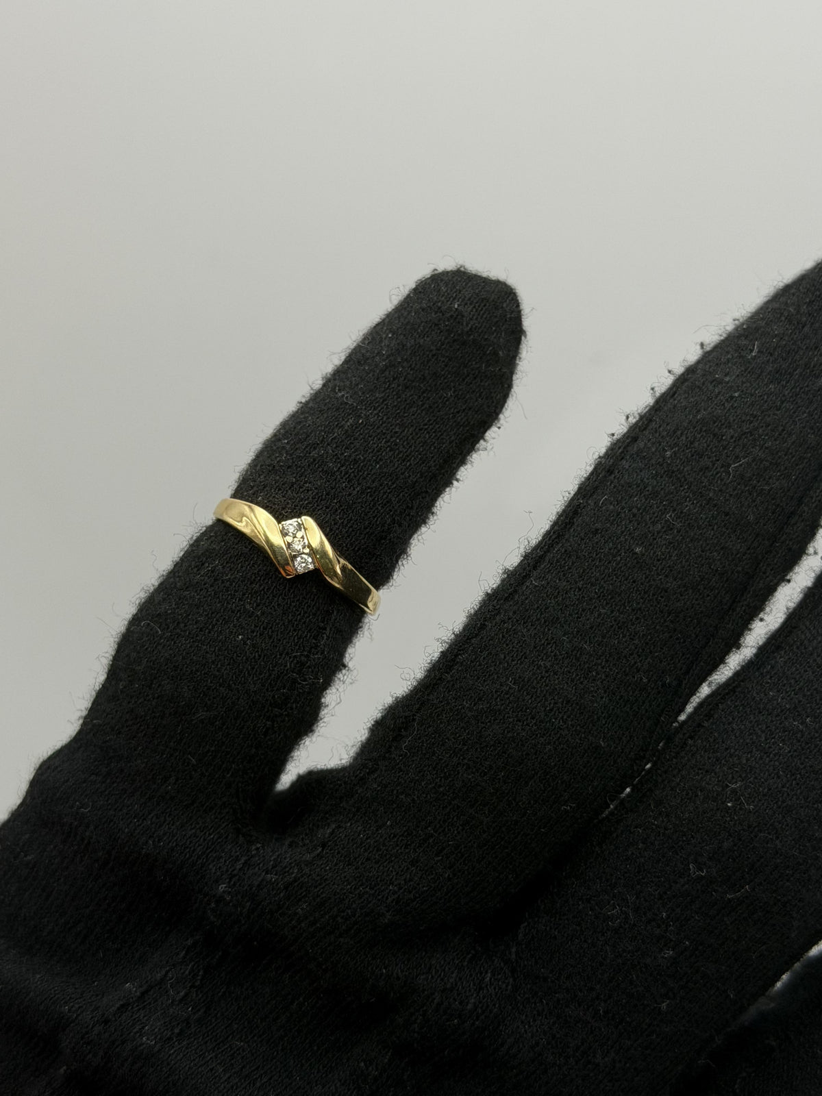 Vintage 10K Yellow Gold Three Diamond Ring.Dainty Crossover Ring.Promise Ring.