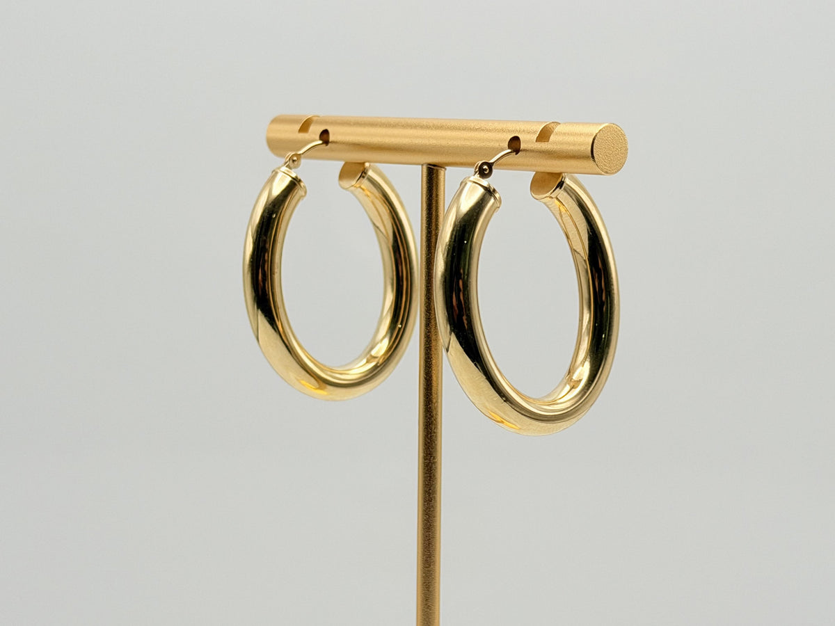 Vintage 14K Solid Yellow Gold Oval Hoop Earrings 26mm Wide Classic Hoops