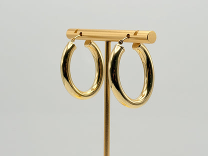 Vintage 14K Solid Yellow Gold Oval Hoop Earrings 26mm Wide Classic Hoops