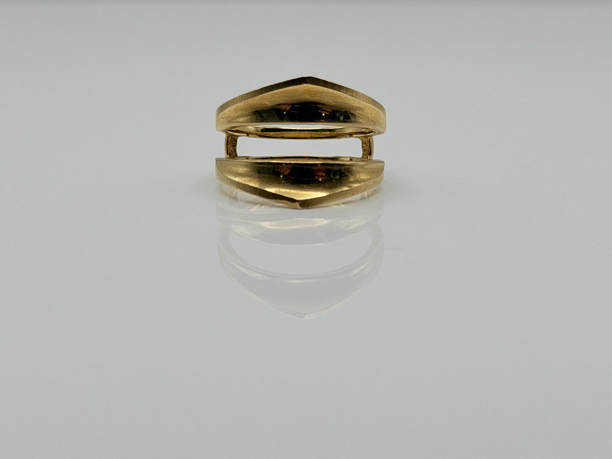 Vintage 14K Yellow Gold Modernist Open Band Ring Double Band Shield Ring.