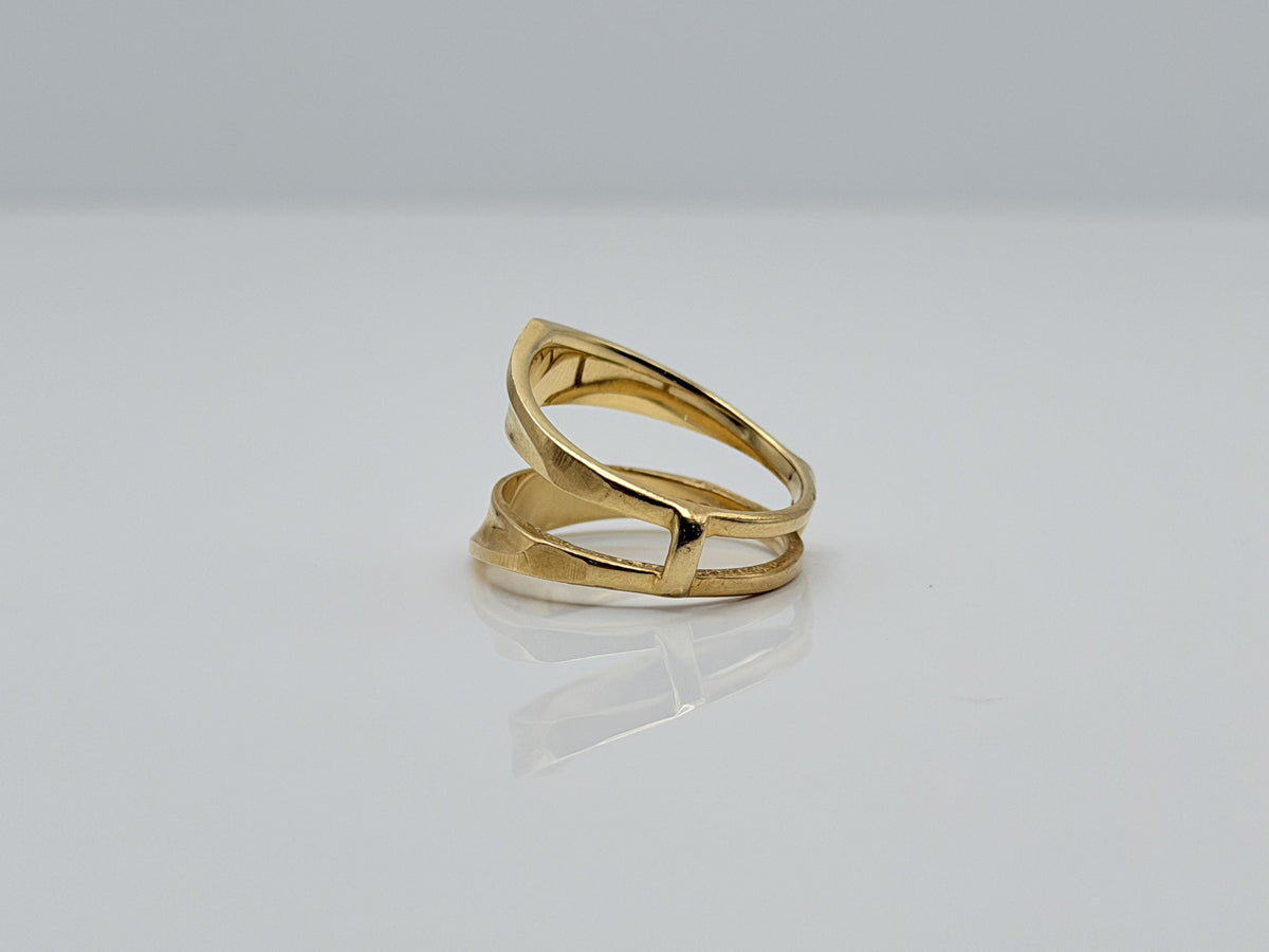 Vintage 14K Yellow Gold Modernist Open Band Ring Double Band Shield Ring.