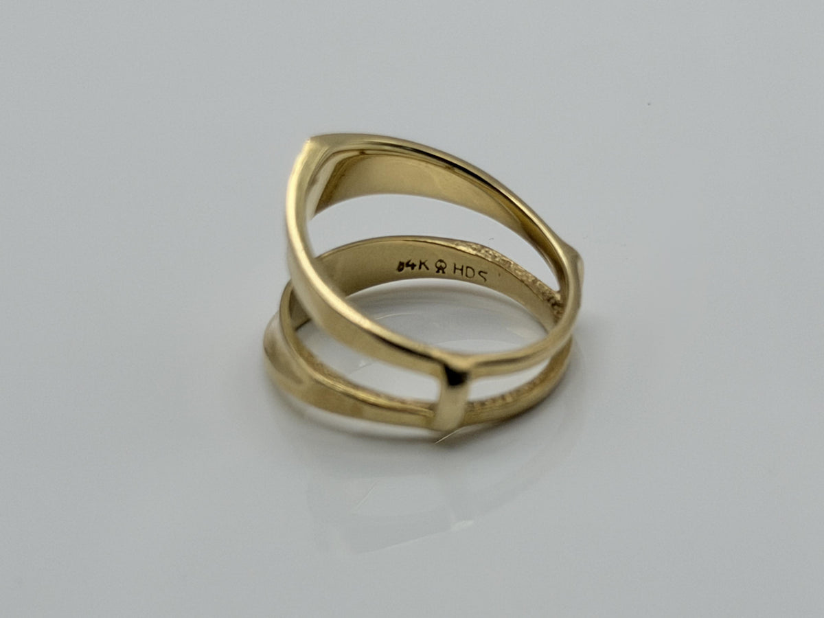 Vintage 14K Yellow Gold Modernist Open Band Ring Double Band Shield Ring.